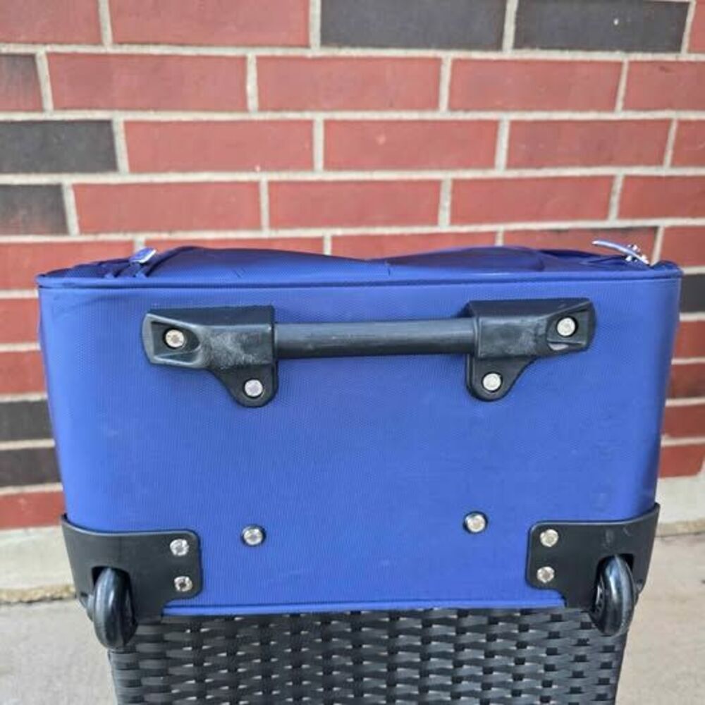 Travelpro Tourlite Softside 15-Inch Compact Carry-On, Upright 2 Wheel Bag, Light - Picture 4 of 10